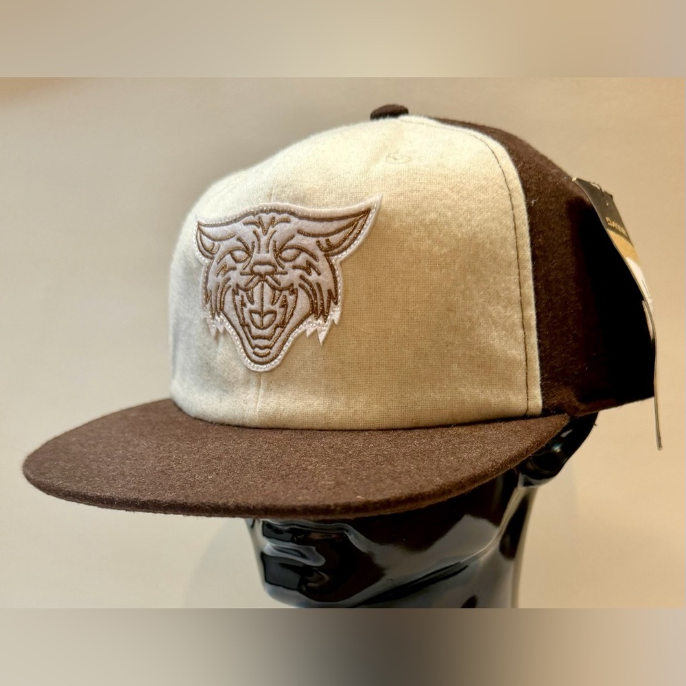 Dakine Brown Wool Snapback Hat Animal Logo NWT Unisex Cap